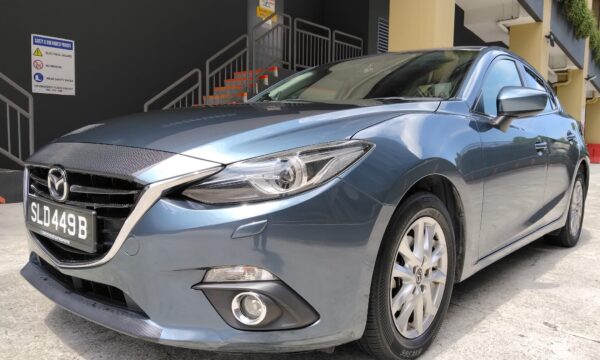 MAZDA 3 1.5L DELUXE