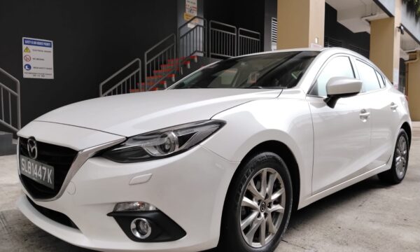 MAZDA 3 1.5L DELUXE