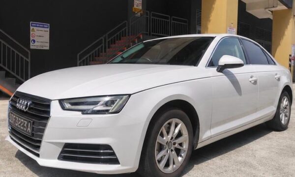 AUDI A4 TFSI S TRONIC