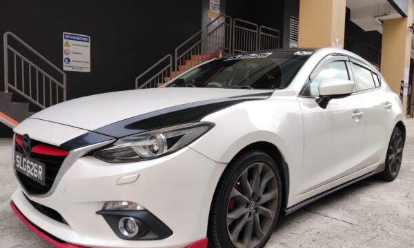 MAZDA 3 HATCHBACK 2.0 SPORT