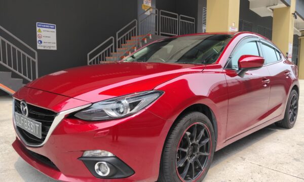 MAZDA 3 1.5L DELUXE